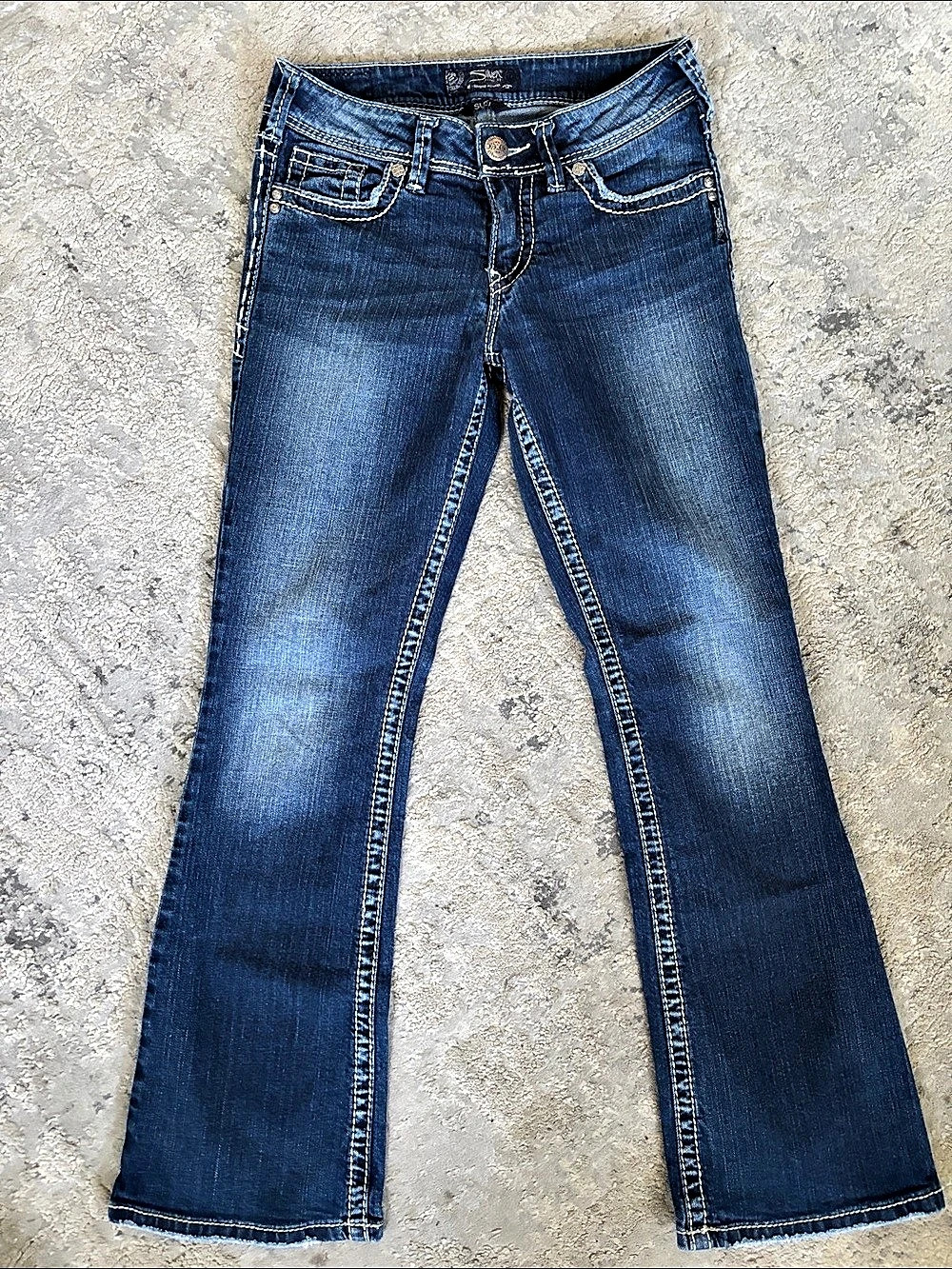 Silver Jeans Co. Suki. Boot Cut Jeans Waist 27/30 in Blue